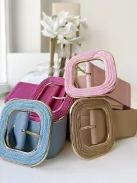 Extra rugalmas, gumis, kocka csatos öv.