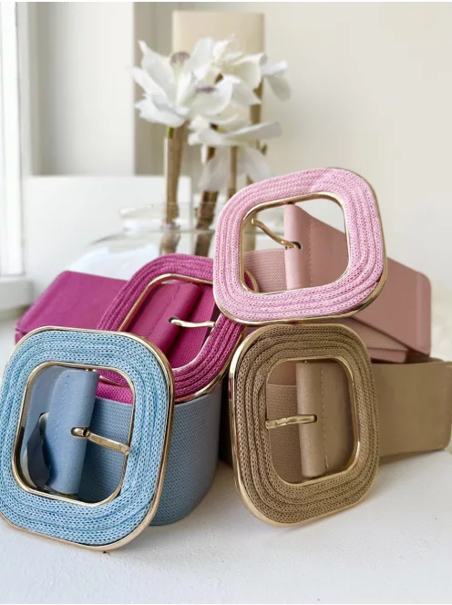 Extra rugalmas, gumis, kocka csatos öv.