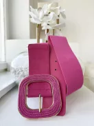 Extra rugalmas, gumis, kocka csatos öv.