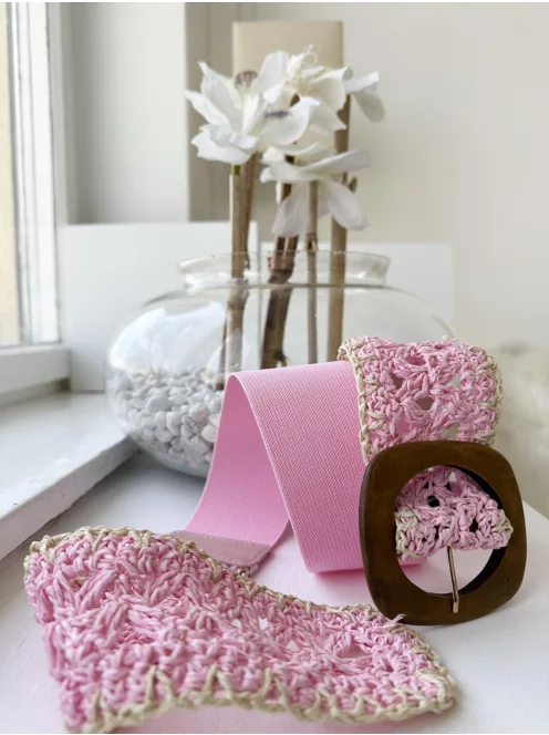 Extra rugalmas, gumis, fonott, fa csatos öv.