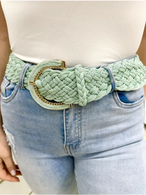 Nem rugalmas, fonott, csatos öv.