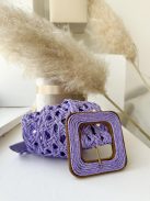 Nem rugalmas, fonott, lyukacsos, kocka fa csatos öv.