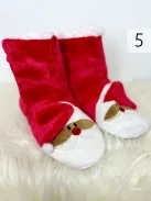 Pihe-puha plüss, belül bundás, csúszásgátlós, karácsonyi mamusz. (36-38 ás 39-41-es méretekben.)