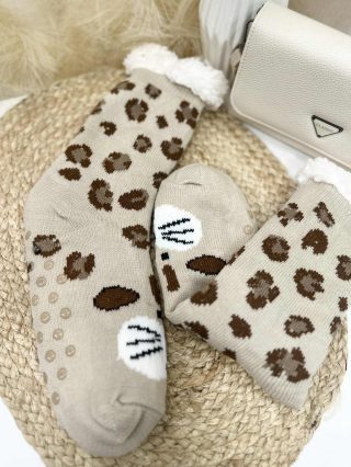   Pihe-puha bundás, csúszásgátlós, belebújós, mintás, kötött, zokni mamusz. (35-38 és 38-41-es méretekben.)