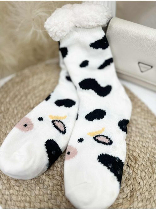 Pihe-puha bundás, csúszásgátlós, belebújós, mintás, kötött, zokni mamusz. (35-38 és 38-41-es méretekben.)