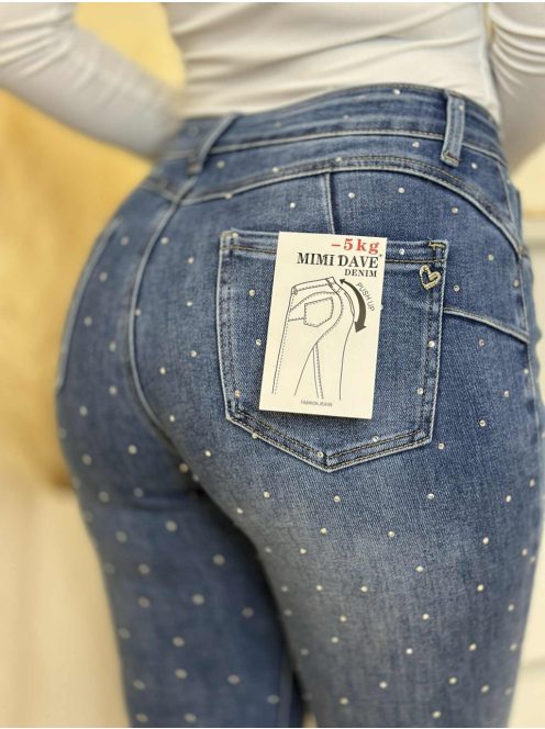 Kövekkel díszített, mom fit farmer