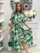 Lenge fazonú, nem rugalmas anyagú, maxi ingruha. (M-XL méretre ajánljuk.)