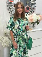 Lenge fazonú, nem rugalmas anyagú, maxi ingruha. (M-XL méretre ajánljuk.)