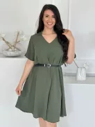 Lenge fazonú ruha övvel