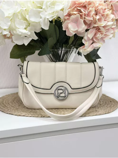 Puha, műbőr táska, levehető hosszú és rövid pánttal. Szélesség: 28cm Magasság: 14 cm.