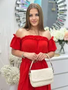 Puha, műbőr táska, levehető hosszú és rövid pánttal. Szélesség: 28cm Magasság: 18 cm.