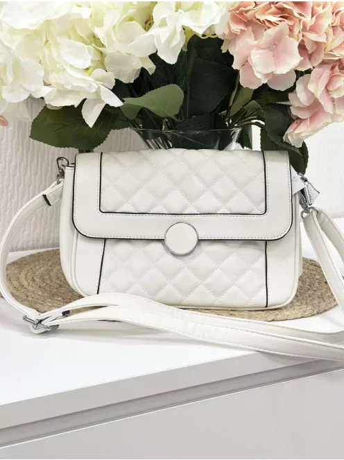 Puha, műbőr táska, levehető hosszú pánttal. Szélesség: 27 cm Magasság: 15,5 cm.