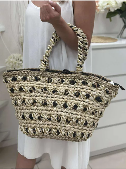 Nagyméretű, merev fazonú, cipzáras, nyári, fonott, rattan táska. 51 x 30 x 17 cm.