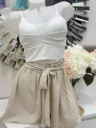 Lézervágott, mikroszálas, rugalmas anyagú, push up, szivacsbetétes, csipkés bralette melltartó. Merevítő nélkül. S-L méretre ajánljuk.