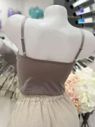 Lézervágott, mikroszálas, rugalmas anyagú, push up, szivacsbetétes, csipkés bralette melltartó. Merevítő nélkül. S-L méretre ajánljuk.