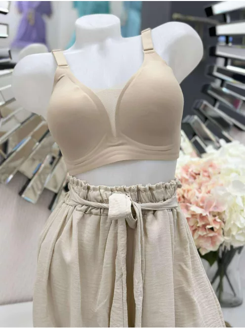 Rugalmas anyagú, mikroszálas, varrás nélküli, kényelmes, kivehető szivacsbetétes melltartó. Tökéletes tartást biztosít, lézervágott fazonja miatt, pedig láthatatlan marad.