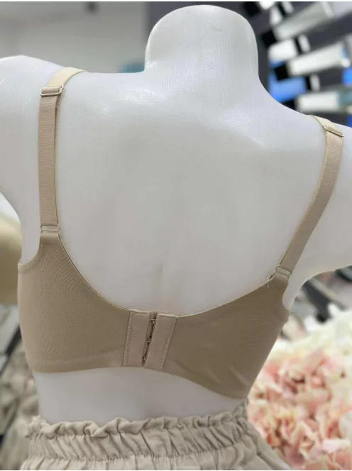 Rugalmas anyagú, mikroszálas, varrás nélküli, kényelmes, kivehető szivacsbetétes melltartó. Tökéletes tartást biztosít, lézervágott fazonja miatt, pedig láthatatlan marad.