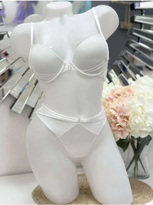 Csinos, szatén hatású, fehérnemű szett. Állítható pántú, push up melltartó tangabugyival. S-XL méretekben.