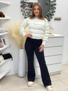 Fenékformáló, sportos fazonú nadrág