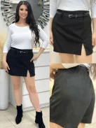 Velúr hatású skort övvel